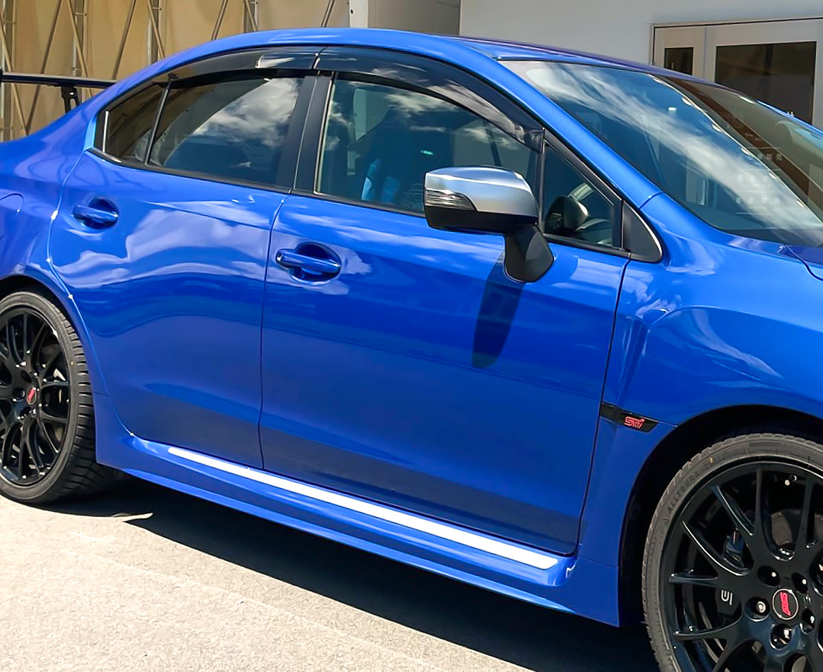 スバル WRX STIの右前後ドアの修理(施工後)