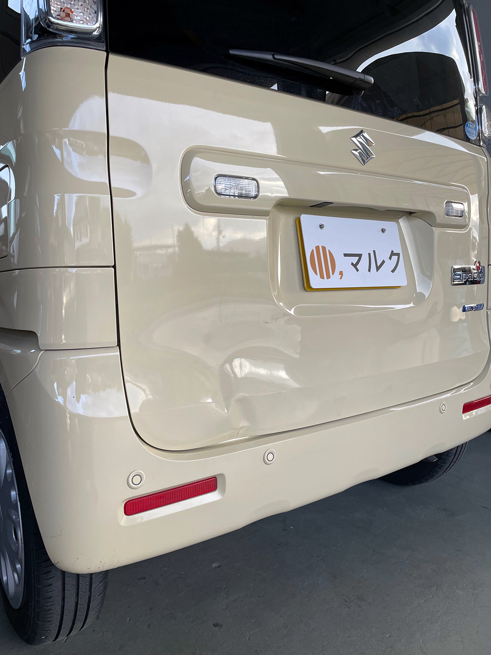「施工前」スズキ スペーシアのリヤドア・リヤバンパーの修理（吉野郡大淀町のお客様）